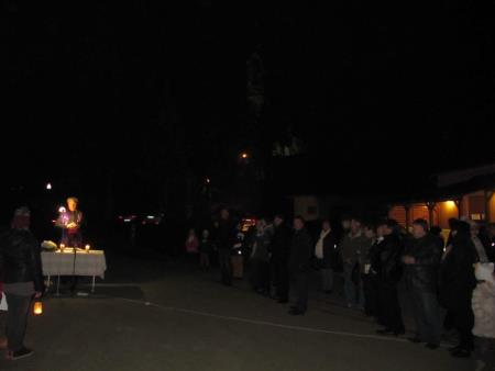 Postavitev prazničnega drevesa, prižig lučk in blagoslov 8